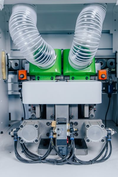 Станок для облицовывания кромок мебельных деталей WoodTec EdgeMatic 600C PRO