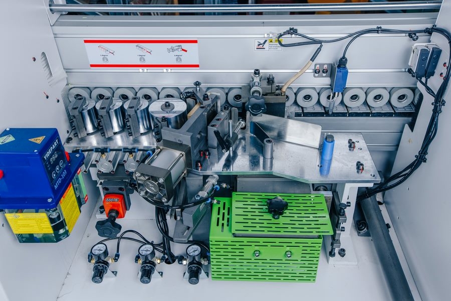 Станок для облицовывания кромок мебельных деталей WoodTec EdgeMatic 600C PRO