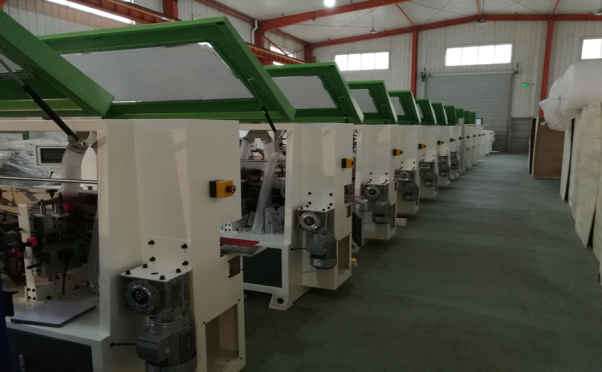 Автоматический кромкооблицовочный станок WoodTec Compact F