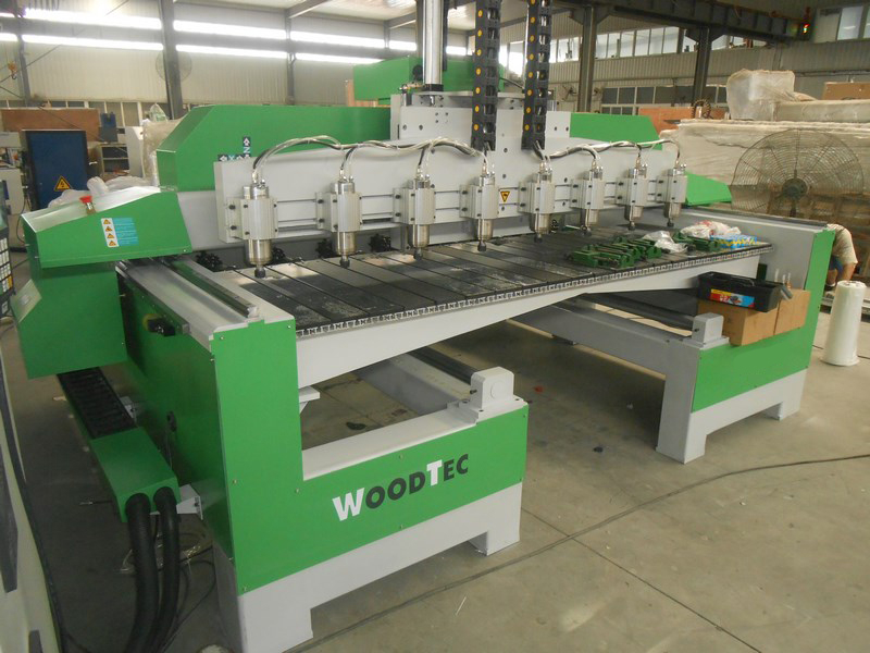 Фрезерно-гравировальный станок с чпу WoodTec T-2512x8 Б/У