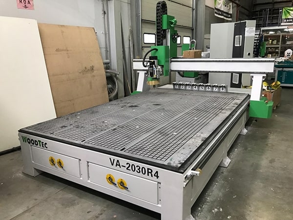 Фрезерно-гравировальный станок с чпу WoodTec VA 2030 4-axis