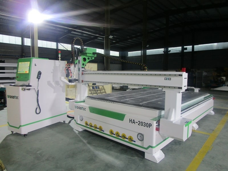 Фрезерно-гравировальный станок с чпу WoodTec HA 2030 P