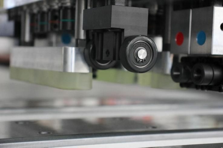 Автоматический сверлильно-присадочный станок с чпу WoodTec HBM 611L