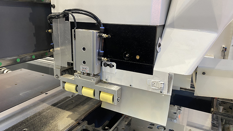 Автоматический сверлильно-присадочный станок с чпу WoodTec HSM 1230 H2