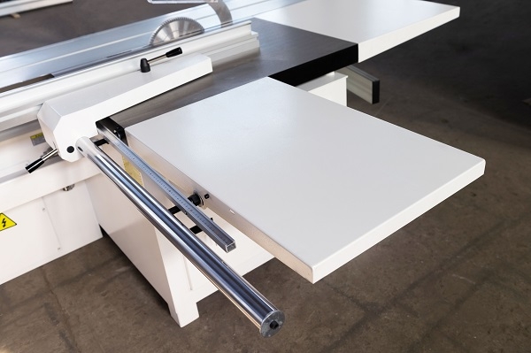 Форматно-раскроечный станок WoodTec 3200Z