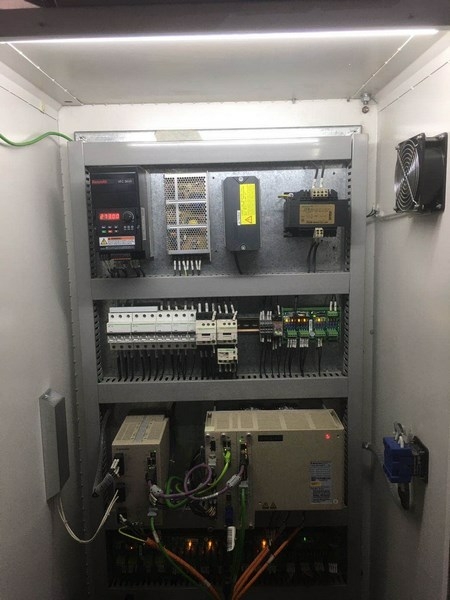 Автоматический сверлильно-присадочный станок с чпу WoodTec BHM 2490 R