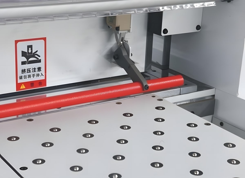 Форматно-раскроечный центр с чпу WoodTec WS-330